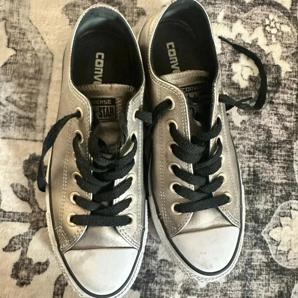 Converse Sneakers - size 7 - Gold/black/white - Picture 4 of 5